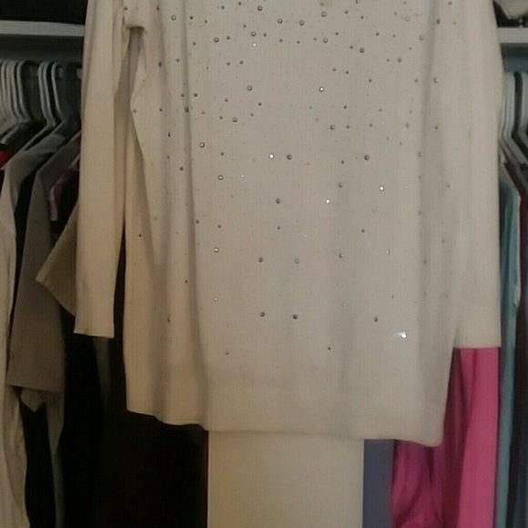 Very nice jewel sweater - Picture 2 of 4